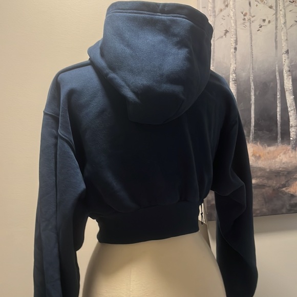NWT TNA cozy AF cropped hoody - Picture 3 of 3